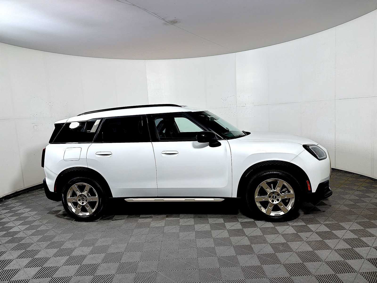Used 2025 MINI Cooper Countryman S AWD/4WD image 7