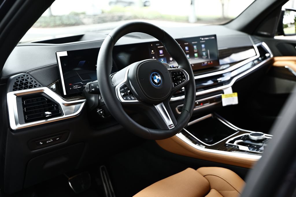 New 2026 BMW X5 xDrive50e w/ M Sport Package AWD/4WD image 23