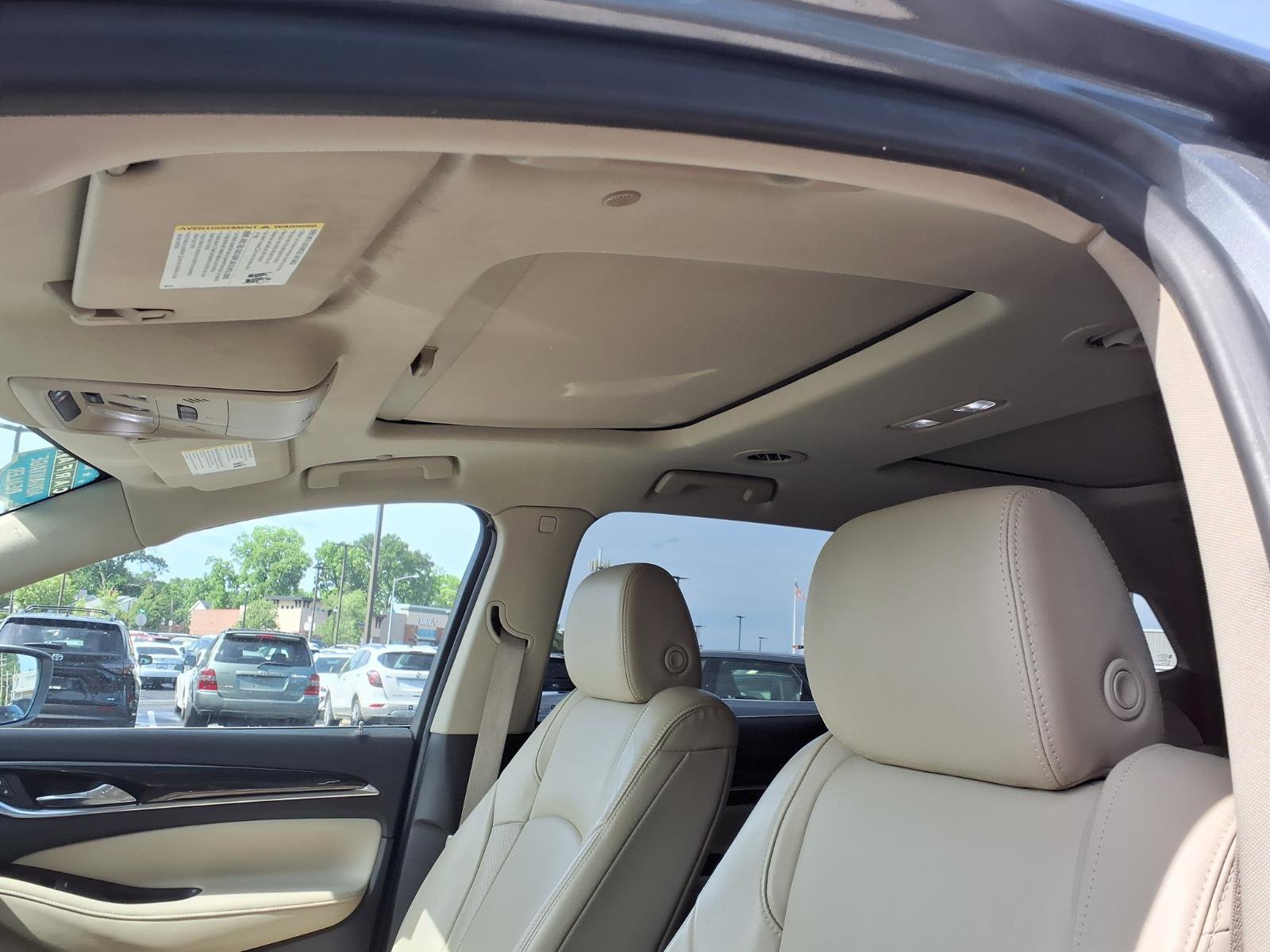 Used 2019 Buick Enclave Essence AWD/4WD image 21