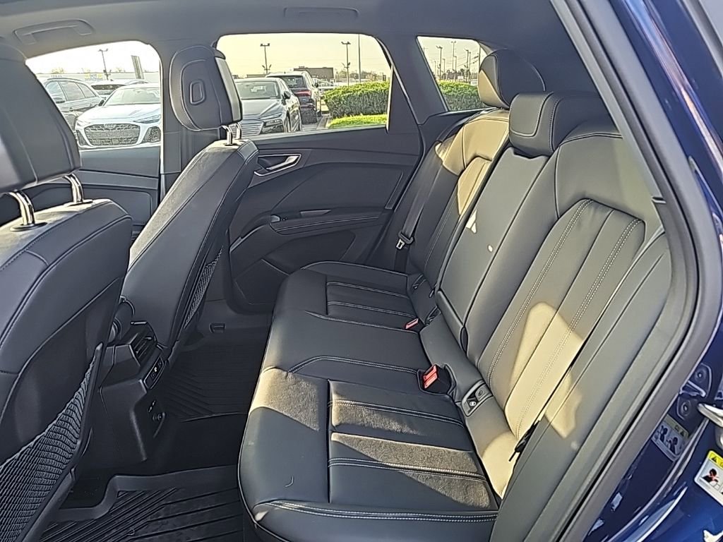 Certified 2025 Audi Q4 e-tron Premium Plus w/ Premium Plus image 11