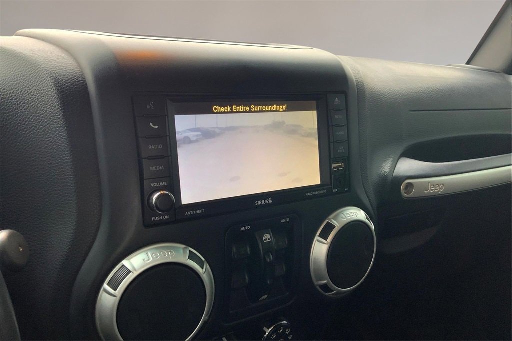 Used 2016 Jeep Wrangler Unlimited Sahara w/ Dual Top Group image 19