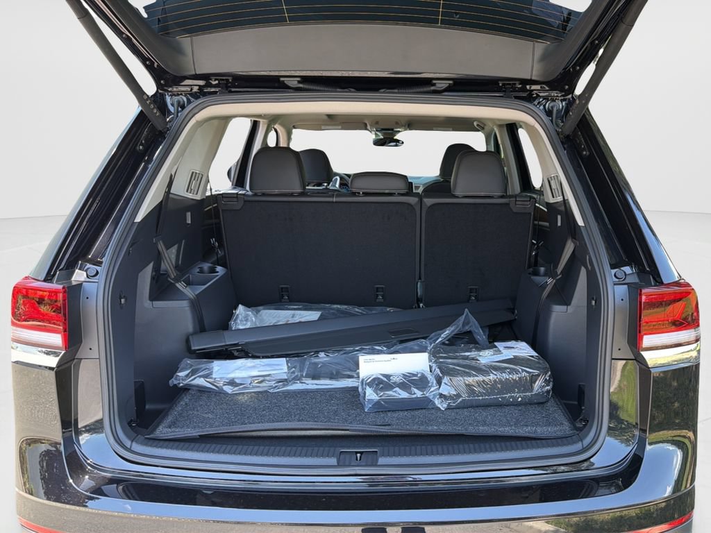 New 2026 Volkswagen Atlas SE FWD image 9