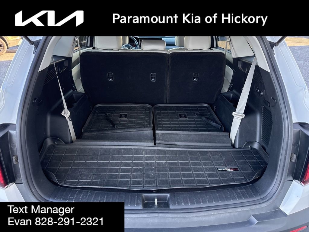 Used 2023 Kia Sorento S w/ Panoramic Sunroof Package image 12