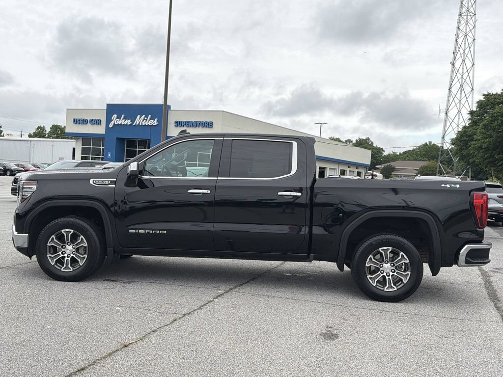 Used 2025 GMC Sierra 1500 SLT AWD/4WD image 18