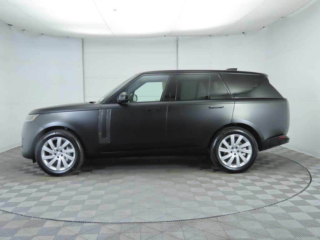 New 2025 Land Rover Range Rover SE image 8
