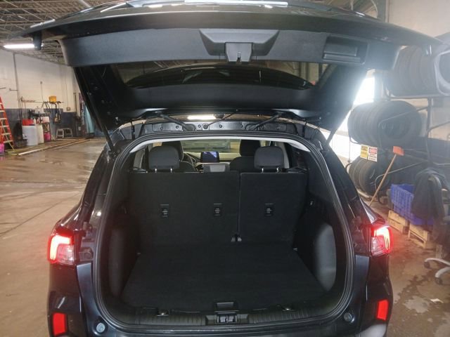 Certified 2022 Ford Escape SE w/ Cold Weather Package image 46