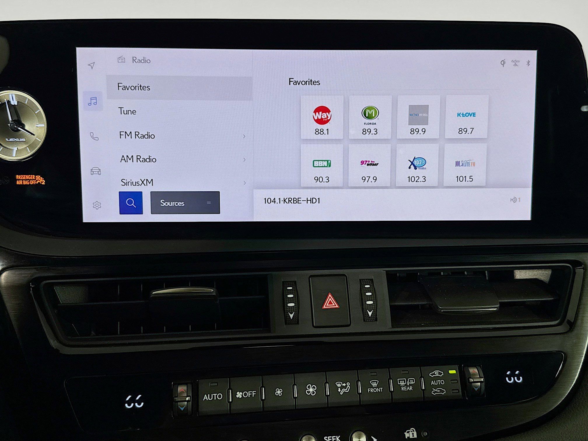 Used 2024 Lexus ES 350 w/ Premium Package image 17