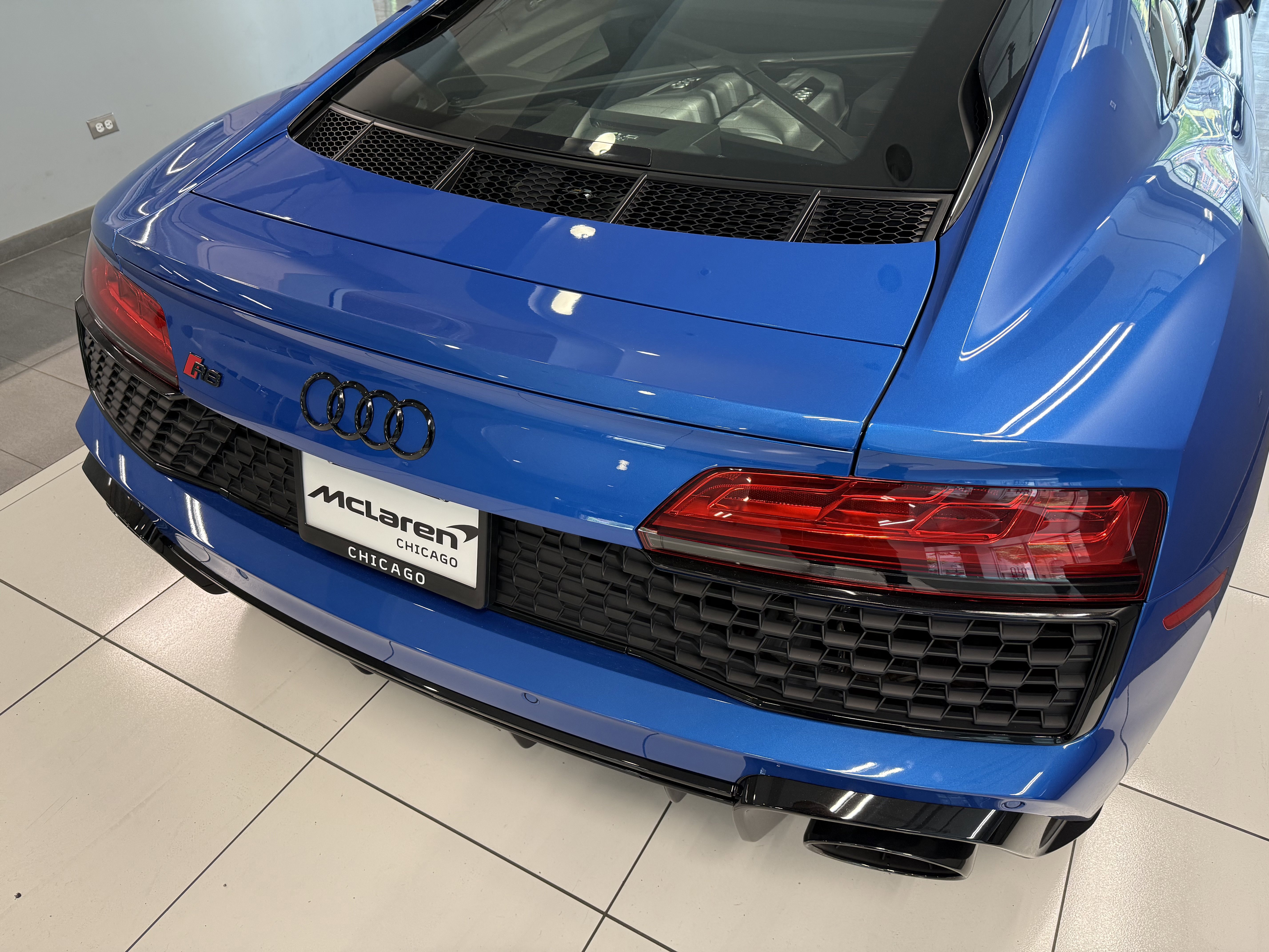 Used 2023 Audi R8 V10 performance w/ Premium Package RWD image 6