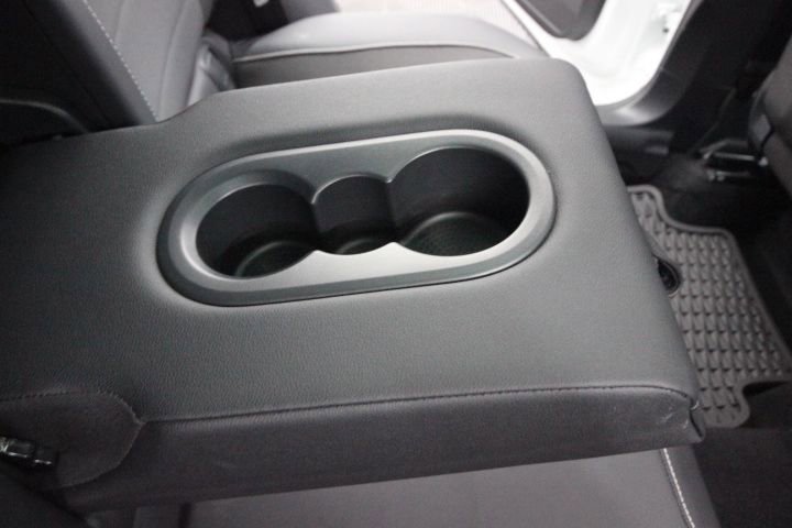 Used 2022 Volkswagen Taos SE w/ Panoramic Sunroof Package AWD/4WD image 26