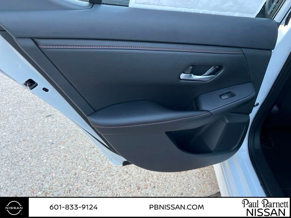 New 2025 Nissan Sentra SR image 22