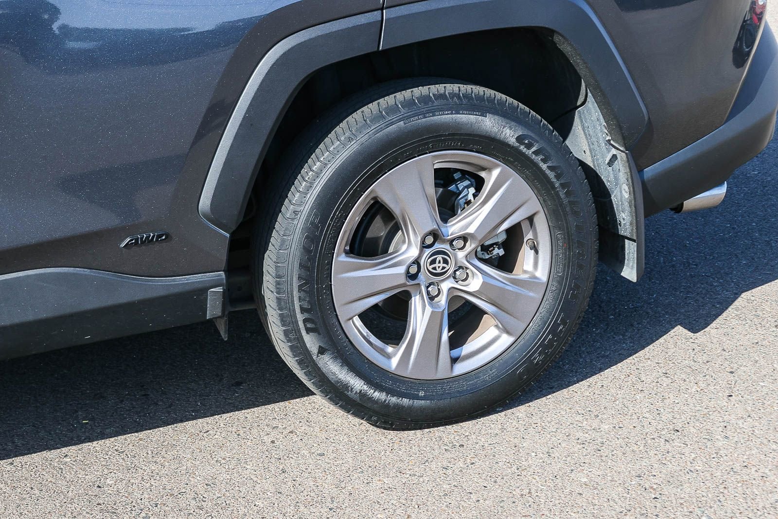 Used 2024 Toyota RAV4 XLE w/ Convenience Package image 11