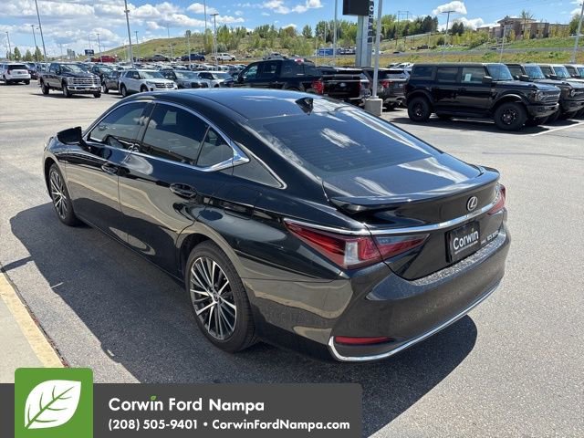 Used 2023 Lexus ES 250 w/ Premium Package AWD/4WD image 10