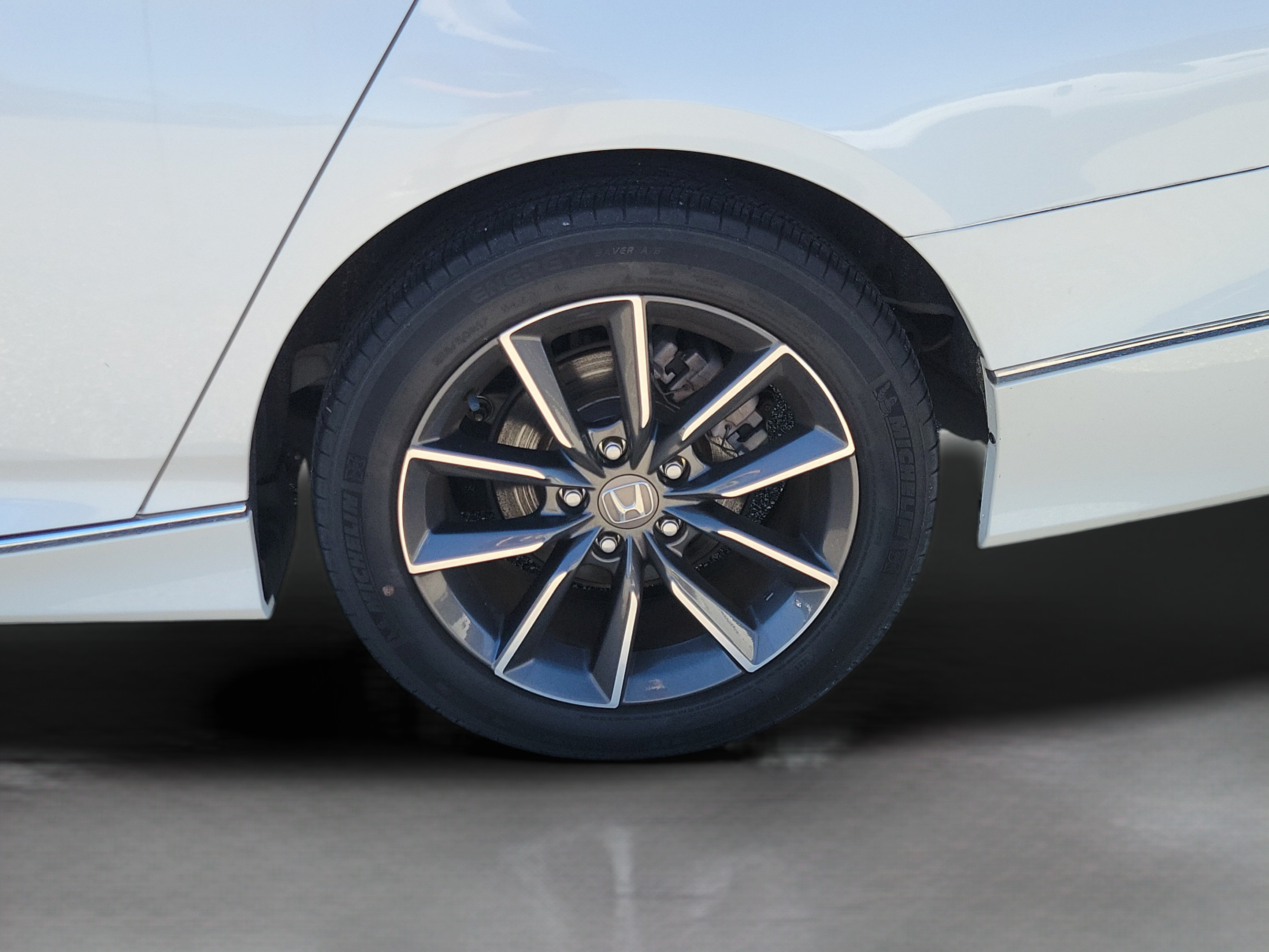 Used 2021 Honda Accord EX-L image 31