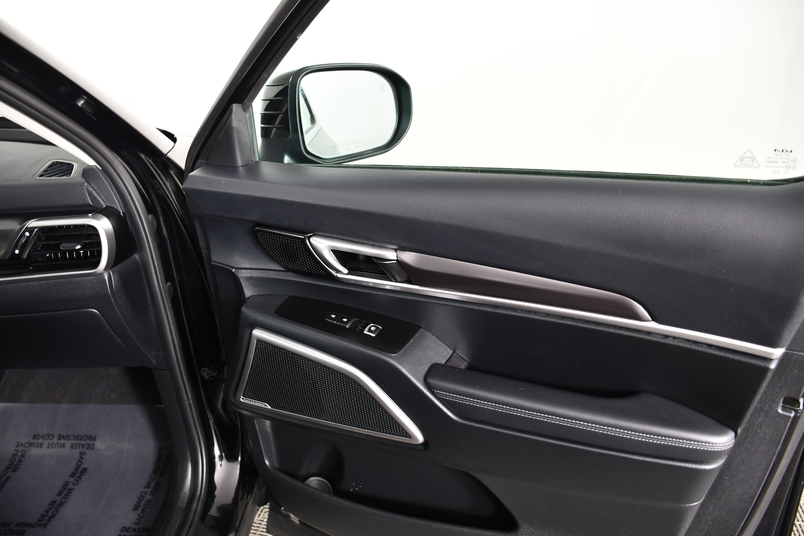 Used 2025 Kia Telluride S image 40