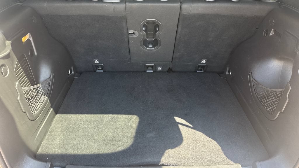 Used 2019 Jeep Renegade Latitude w/ Popular Equipment Group AWD/4WD image 13