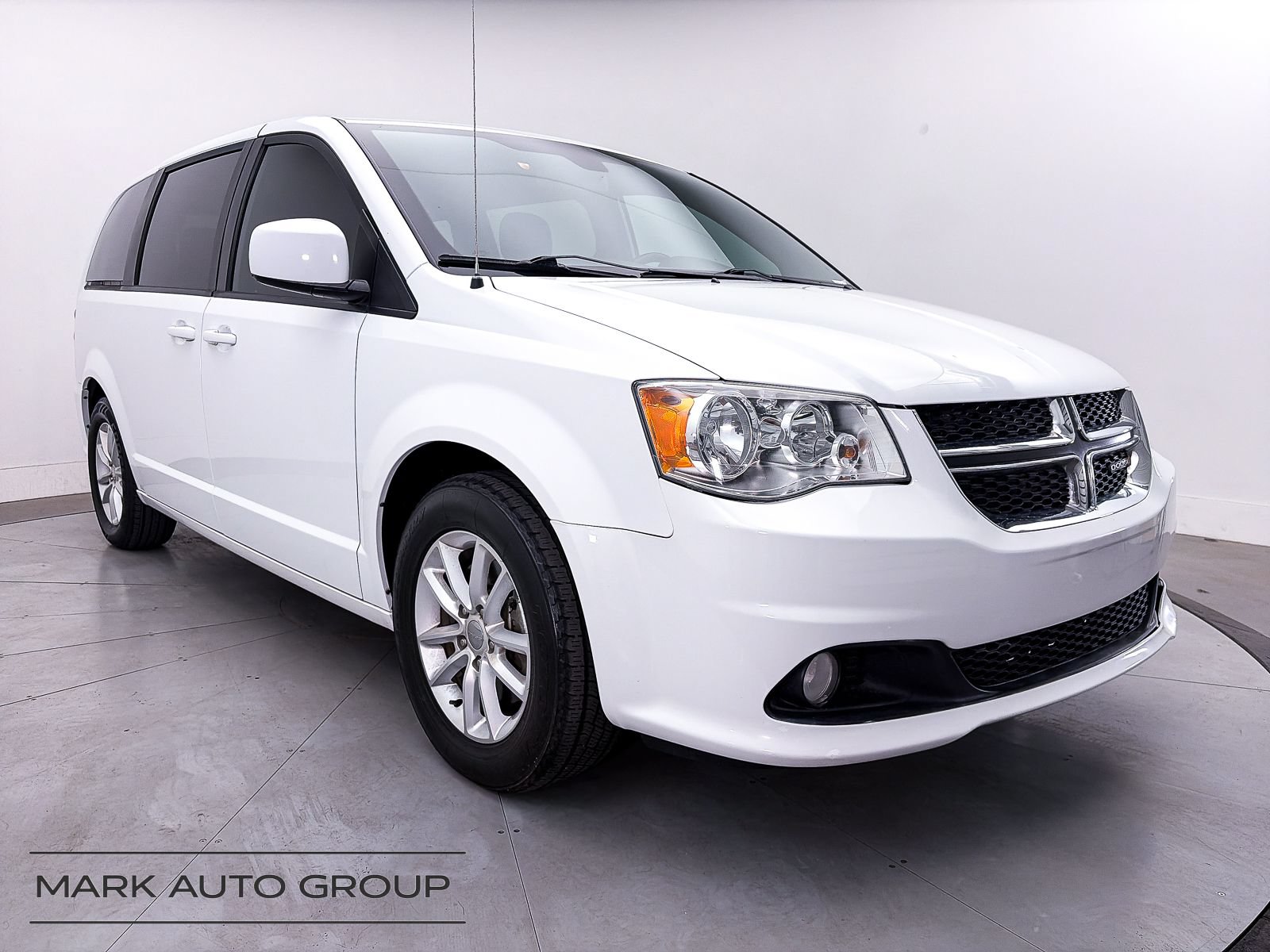 Used 2020 Dodge Grand Caravan SE