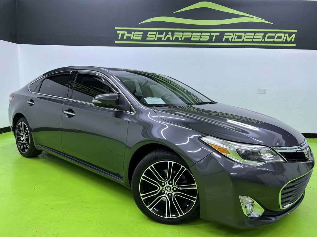 Used 2015 Toyota Avalon XLE Touring FWD image 1