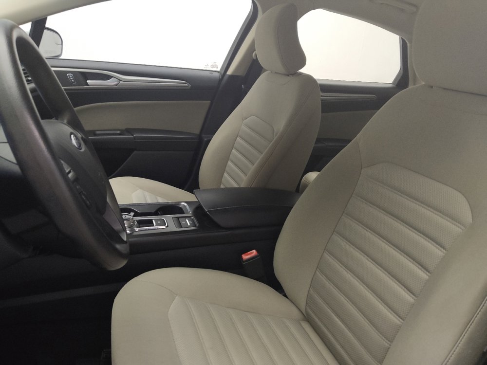 Used 2018 Ford Fusion S image 17