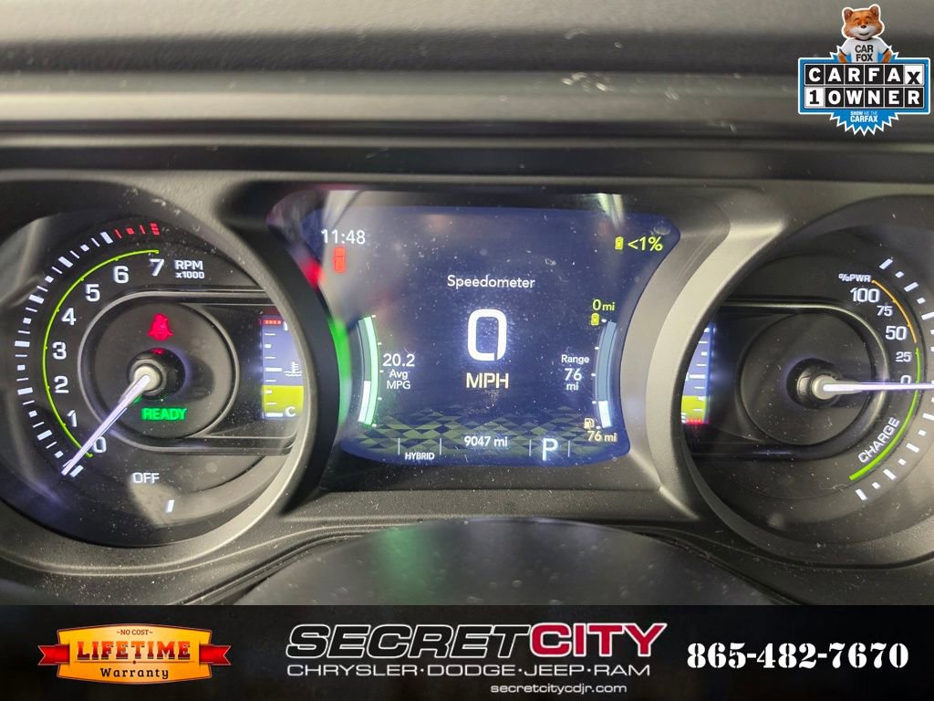 Used 2025 Jeep Wrangler Sahara 4xe image 18