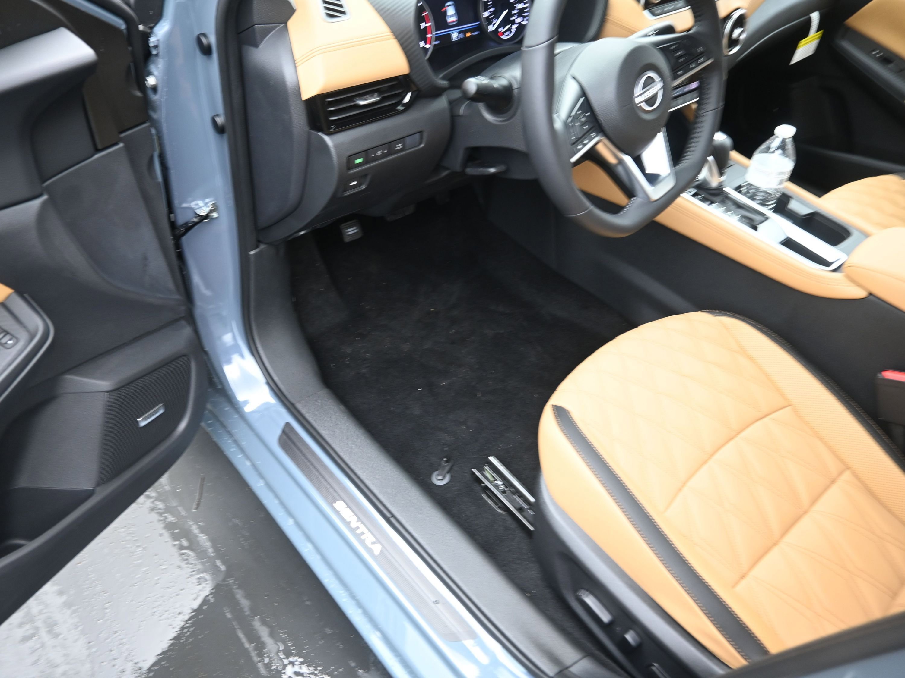 New 2025 Nissan Sentra SV w/ SV Premium Package image 15