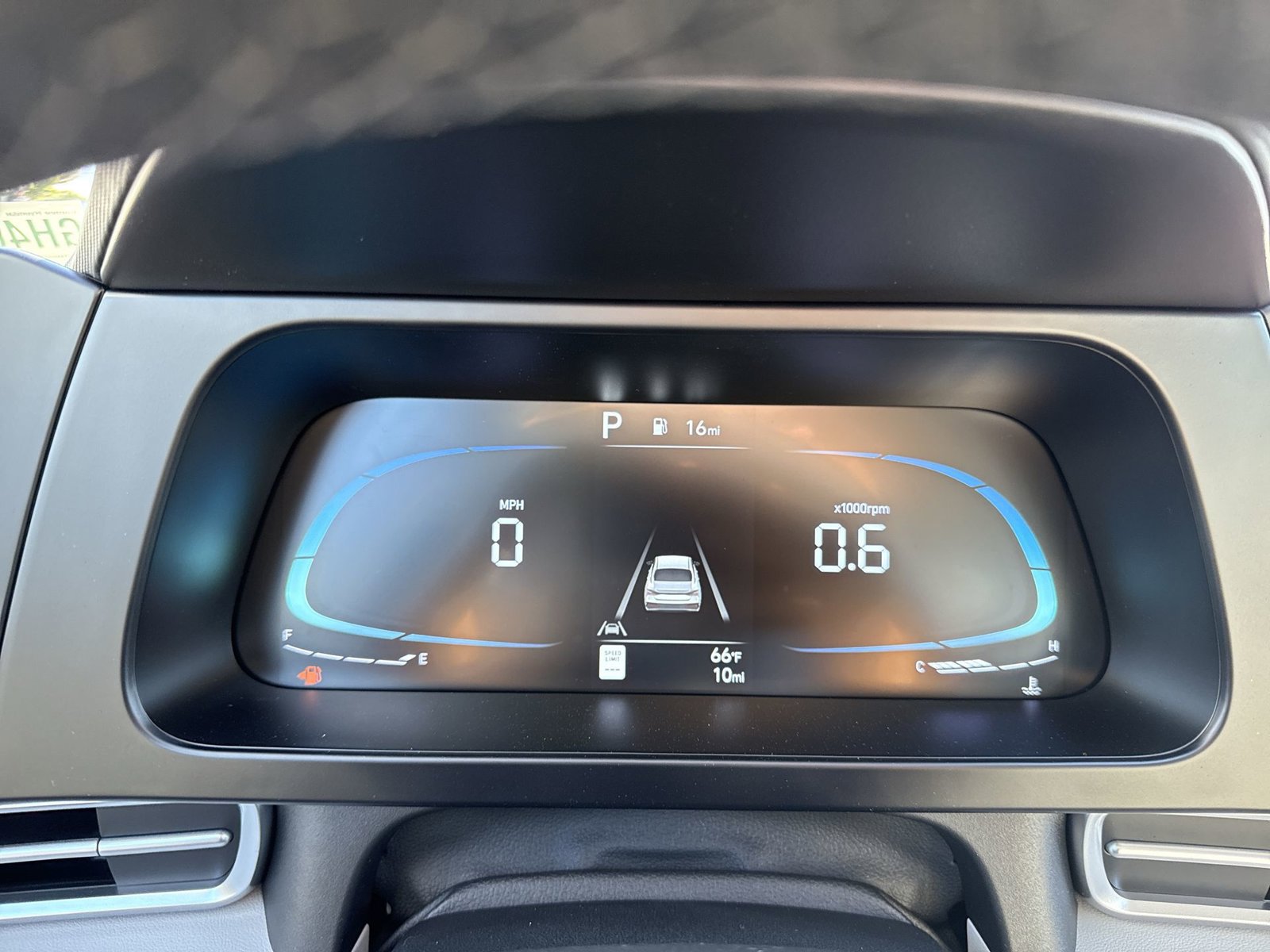 New 2026 Hyundai Elantra SEL Sport FWD image 15