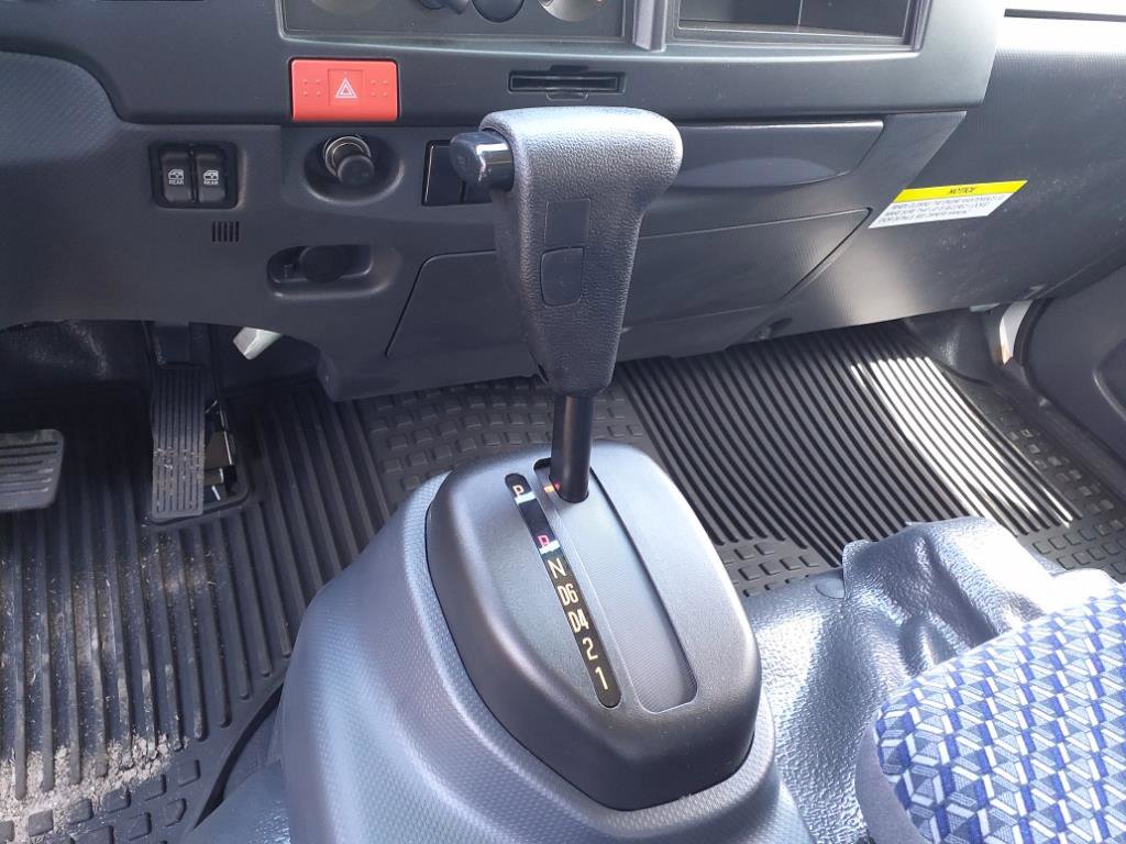 New 2024 Chevrolet Low Cab Forward image 13