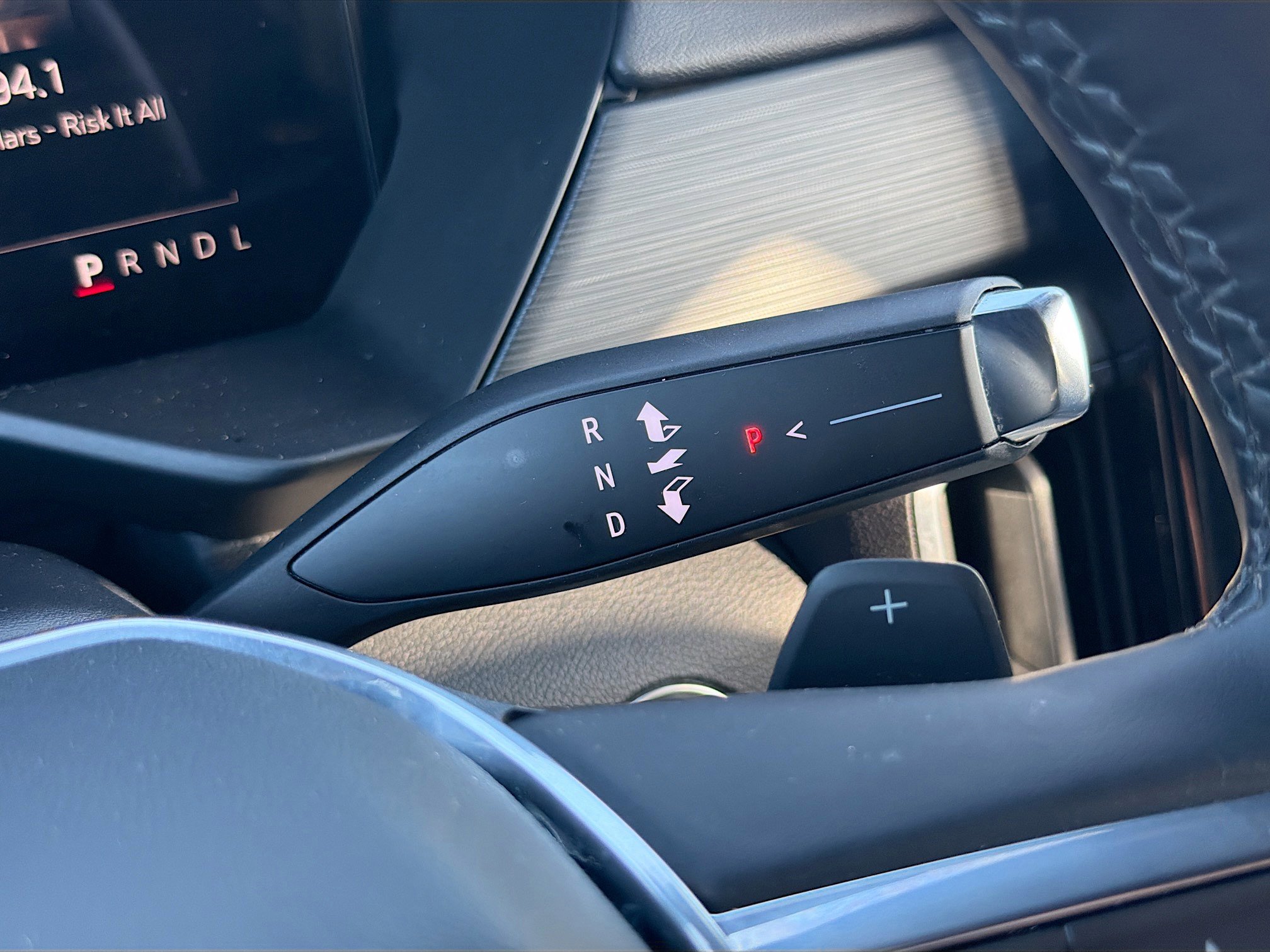 Used 2025 GMC Acadia Elevation FWD image 29