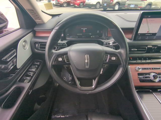 Used 2023 Lincoln Aviator Reserve w/ Equipment Group 201A image 7