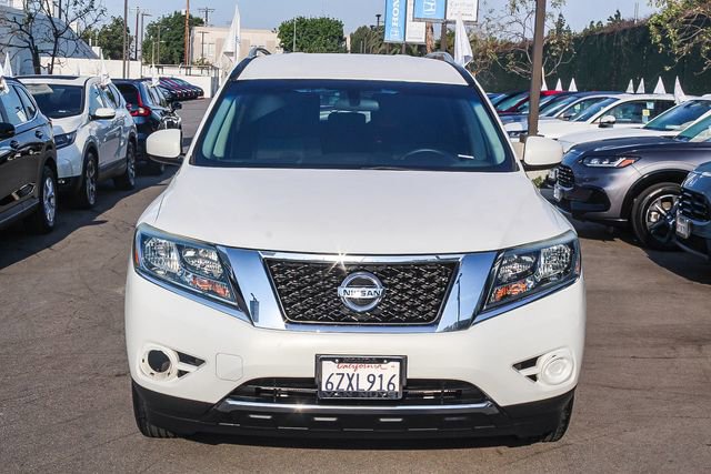 Used 2013 Nissan Pathfinder SV FWD image 2