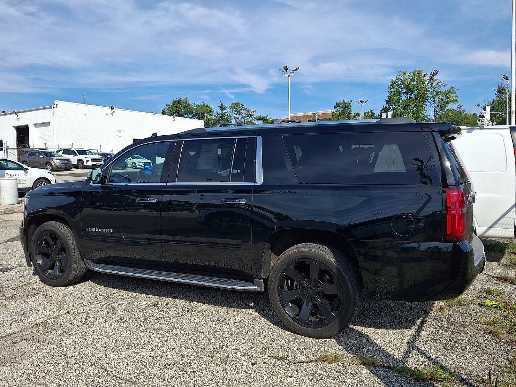 Certified 2019 Chevrolet Suburban Premier AWD/4WD image 5
