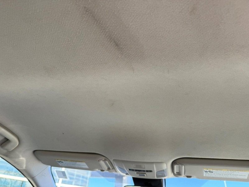 Used 2021 Toyota Corolla LE image 15