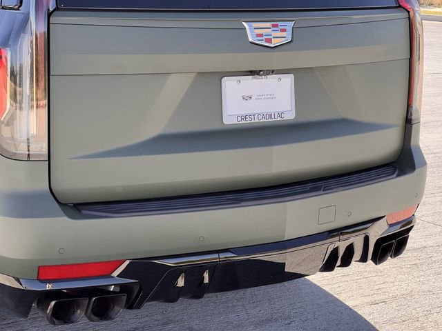 Certified 2024 Cadillac Escalade V w/ Heavy-Duty Trailer Package image 8