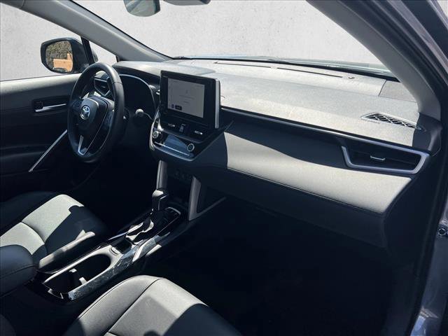 Certified 2025 Toyota Corolla Cross XLE image 19