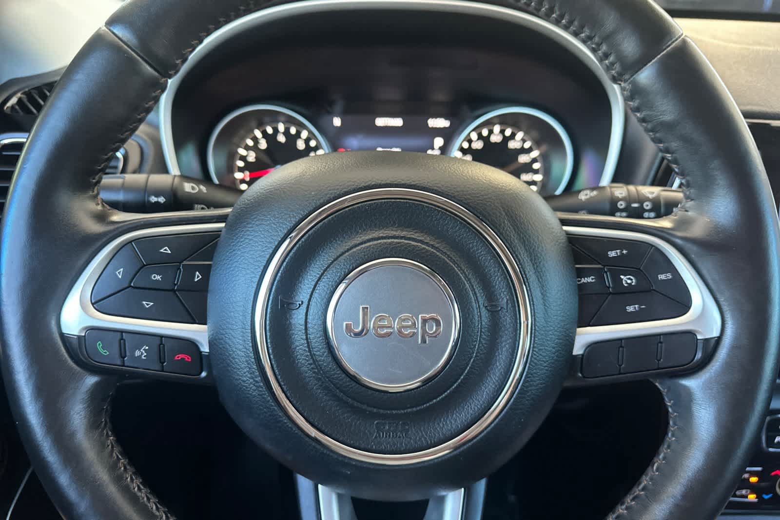 Used 2017 Jeep Compass Limited w/ Navigation Group AWD/4WD image 24