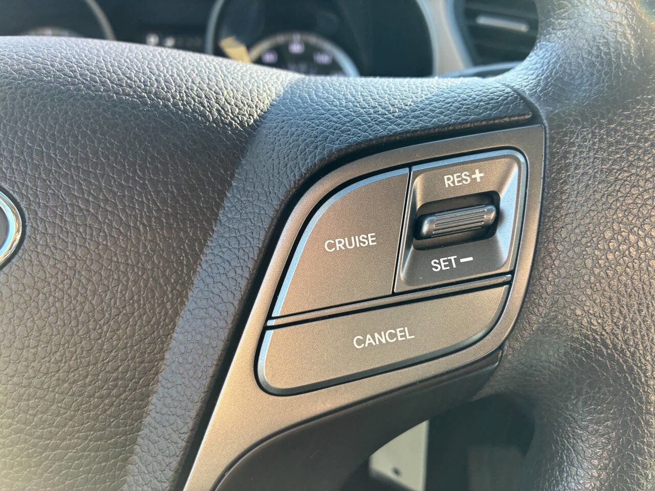 Used 2017 Hyundai Santa Fe Sport image 23