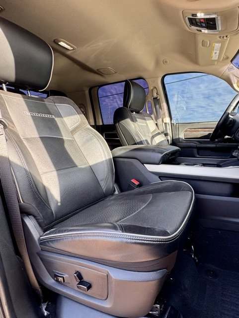Used 2020 RAM 3500 Laramie image 12