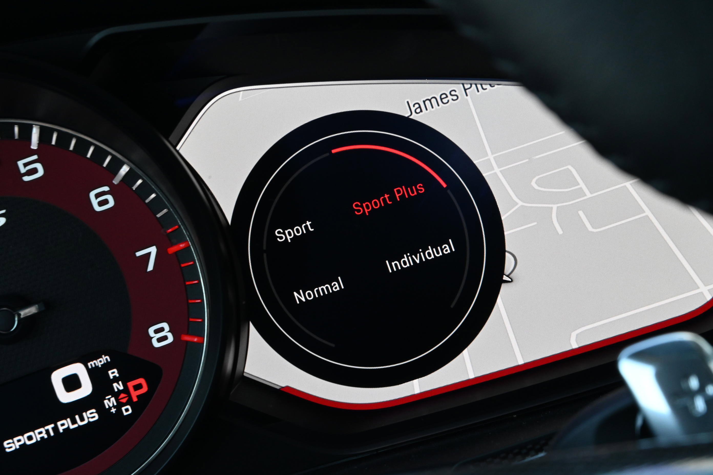 Used 2023 Porsche Panamera GTS image 39