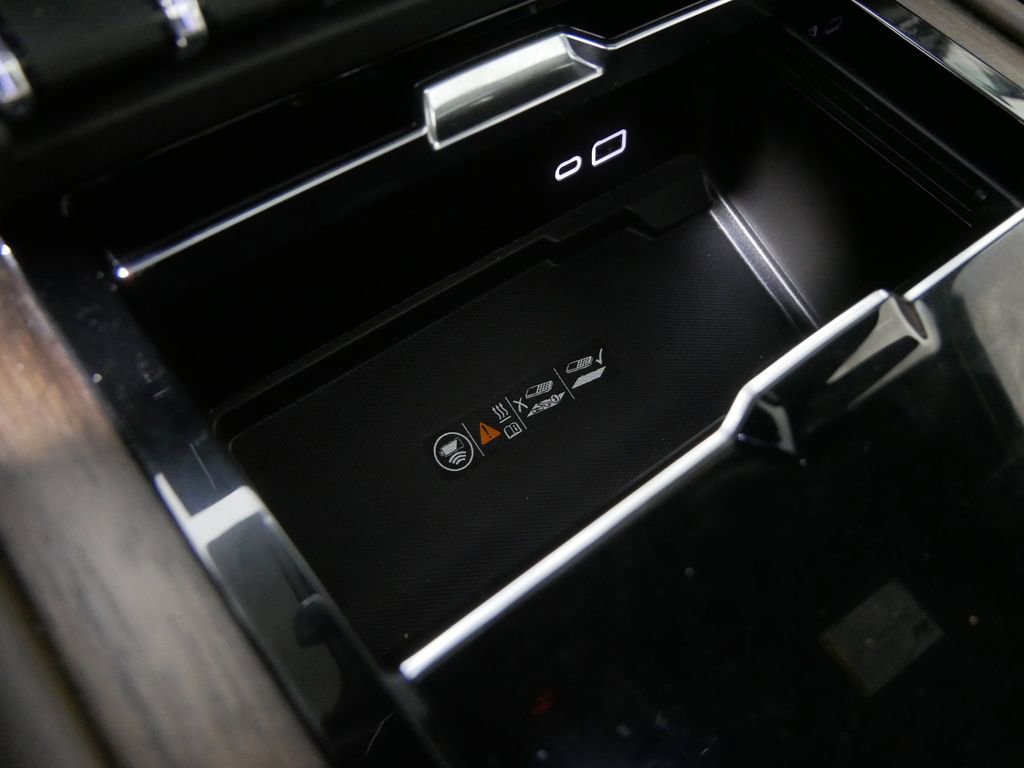 Used 2025 GMC Yukon Denali Ultimate image 29