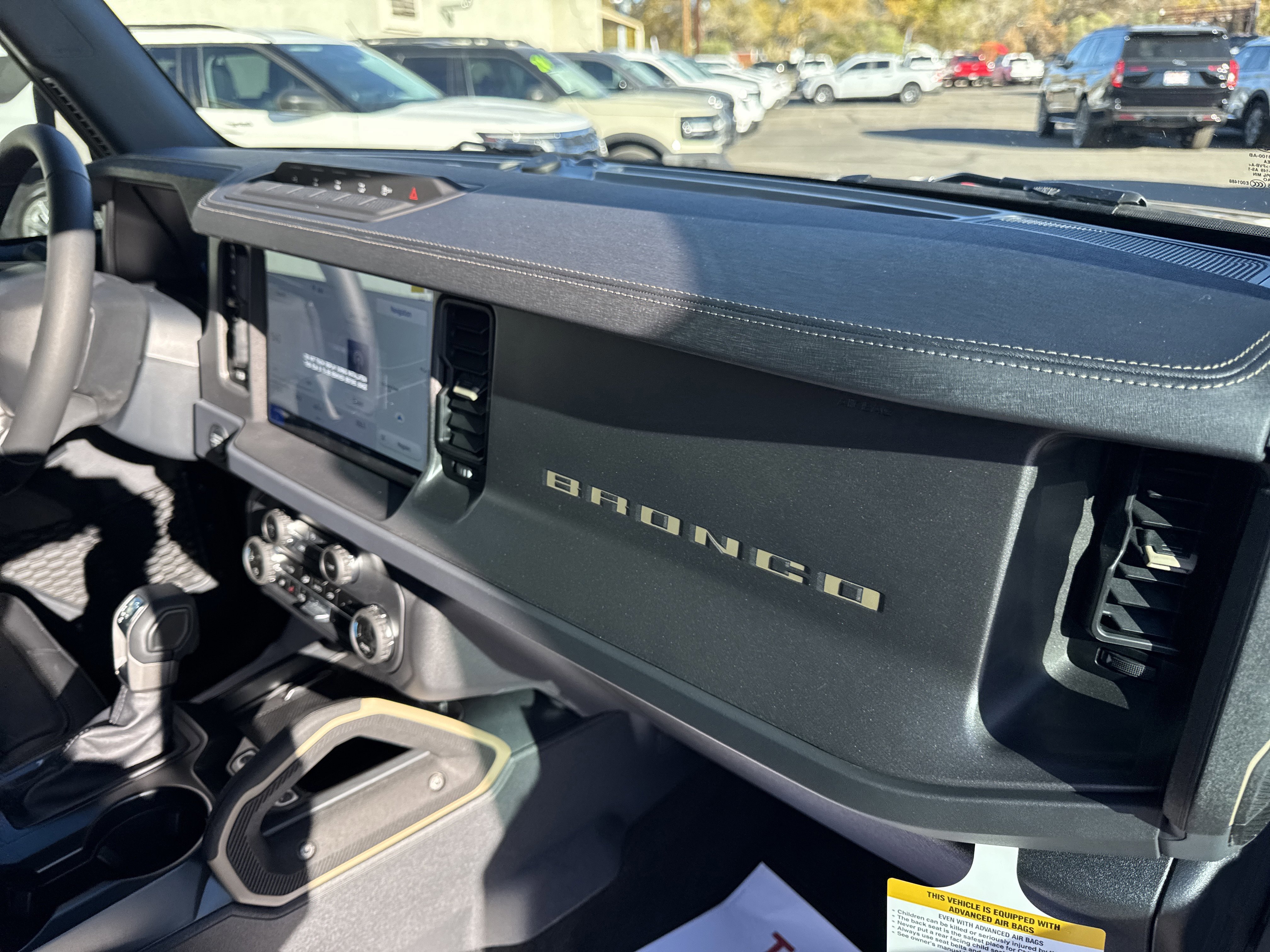 New 2025 Ford Bronco Badlands image 15