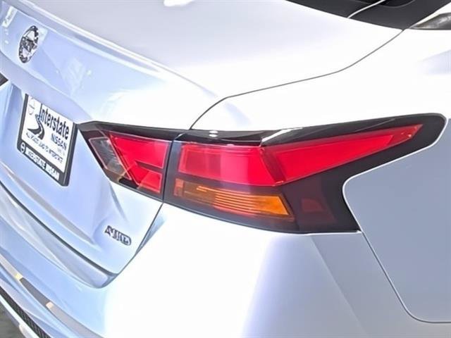 Used 2020 Nissan Altima 2.5 S AWD/4WD image 14