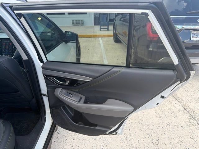 Used 2023 Subaru Outback Onyx Edition AWD/4WD image 36