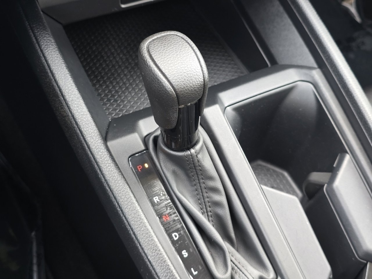 Certified 2024 Honda Accord EX image 31