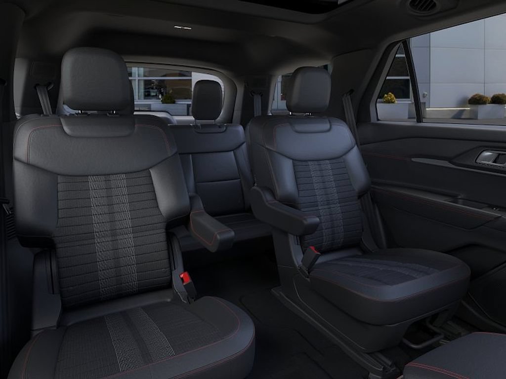 New 2026 Ford Explorer ST-Line w/ ST-Line Street Pack AWD/4WD image 11