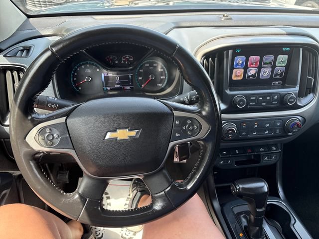 Used 2017 Chevrolet Colorado Z71 AWD/4WD image 12