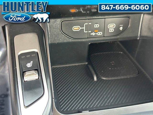 Used 2025 Kia Sorento S image 27