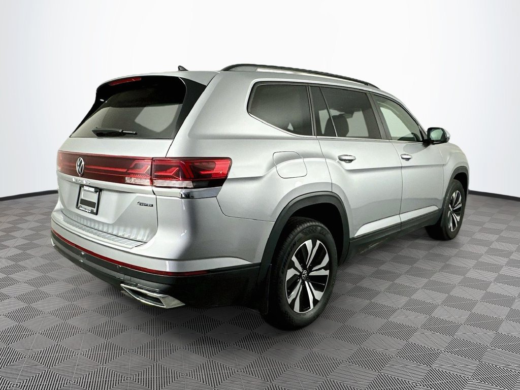 Used 2024 Volkswagen Atlas SE AWD/4WD image 10