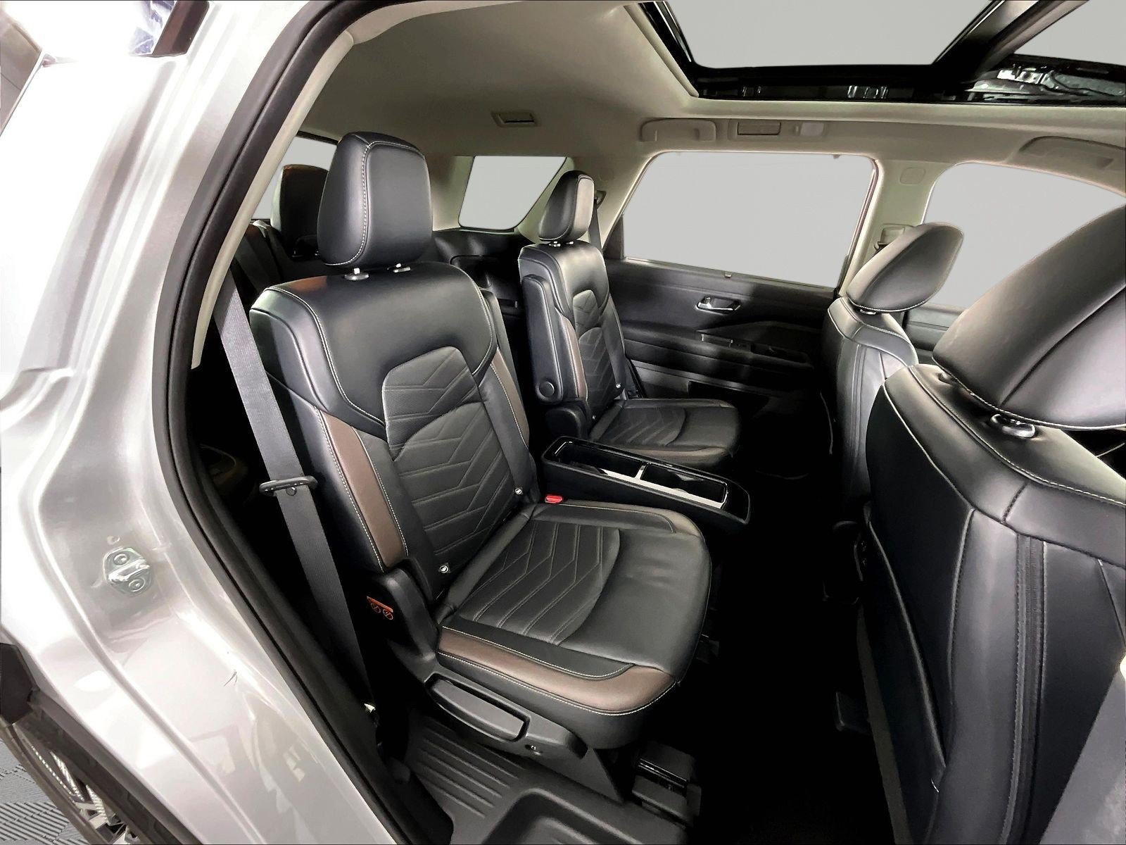Certified 2023 Nissan Pathfinder Platinum FWD image 25