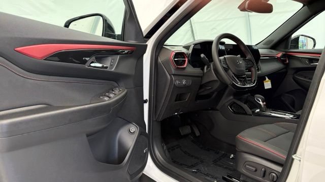 New 2026 Chevrolet TrailBlazer RS w/ Convenience Package AWD/4WD image 32