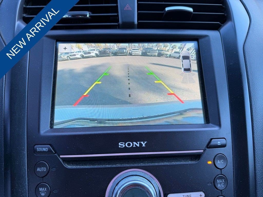 Used 2018 Ford Fusion Titanium FWD image 15