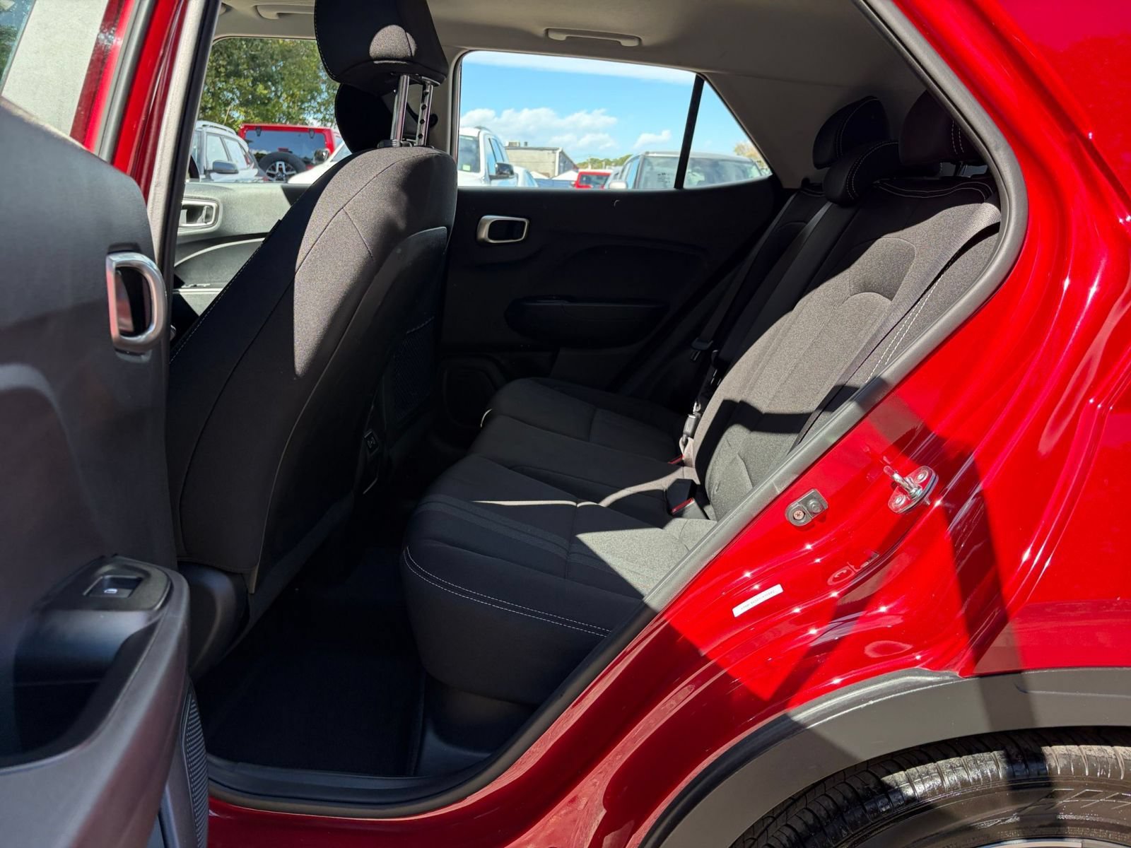 Used 2026 Hyundai Venue SEL FWD image 24